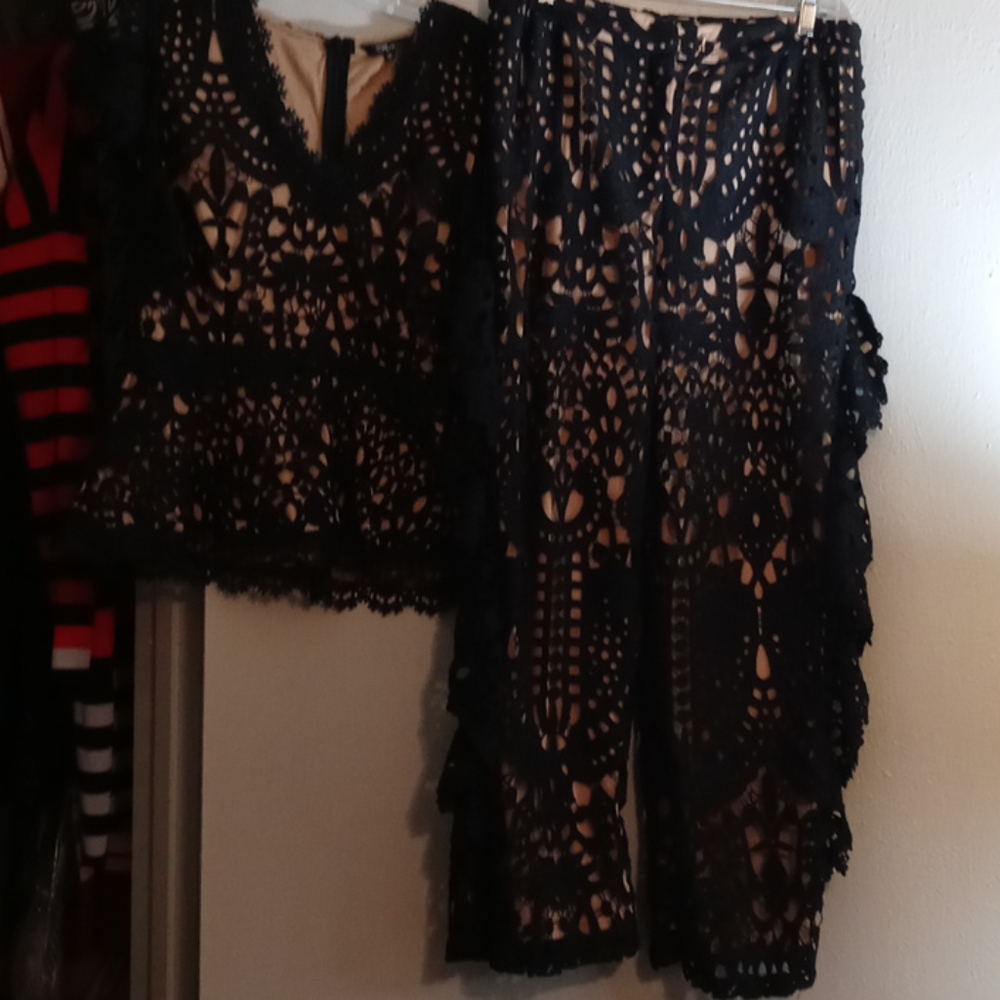 Pants suite
